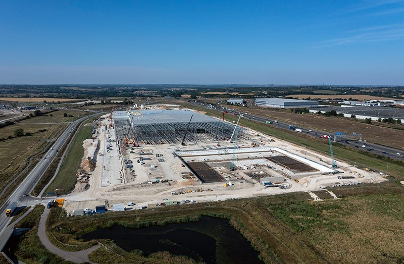 LIDL new supershed distribution hub under construction Luton